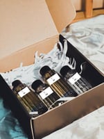 بوكس عطر فاخر مكون من أربع عبوات من اختيارك
