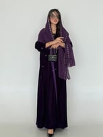 عباية مخمل كوري مطرز