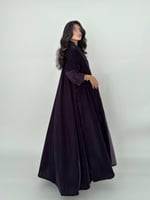 عباية مخمل + تطريز يدوي