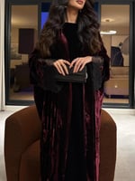 عباية مخمل فاخر بكم دانتيل