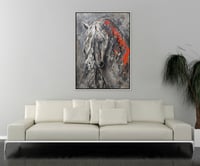 أفخم لوحات جدارية خيل بالفن التجريدي.