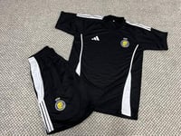 طقم تمارين نادي النصر السعودي الجديد 2025