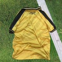 تيشيرت كلاسيك نادي الاتحاد السعودي