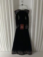 فستان اسود جوخ