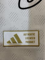 تيشيرت النصر الثالث 2025/26 مُوقع من نجوم الفريق