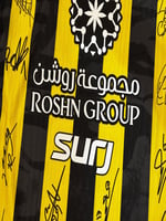 تيشيرت الاتحاد 2025/26 مُوقع من نجوم الفريق