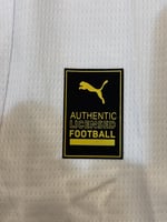 تيشيرت الهلال الاحتياطي 2025/26 مُوقع من نجوم الفر...