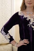 جلابية مناسبات لاطلاله راقيه بخامة مخمل حرير مشغول...