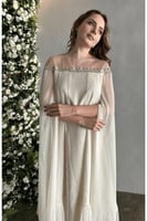 جلابية مناسبات بتصميم اكمام كيب لاطلاله راقيه بالل...