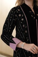 جلابية مناسبات باللون الأسود الملكي بمكس خامات فاخ...