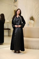 فستان لاطلاله عصريه بمكس خامات فاخره مخمل حرير ستا...