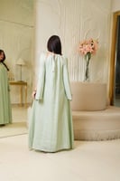 فستان لاطلاله عصريه بخامة لينن بيور ايطالي مشغول ش...