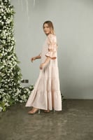 جلابيه لاطلاله جذابه بمكس خامات فاخره جاكار وتفتا...