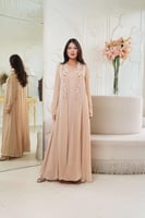 جلابية مناسبات من قطعتين لاطلاله راقيه بخامة مخمل...