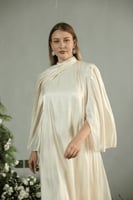 ريفيرا دريس تصميم كلاسيك لاطلاله راقيه بخامة اورقن...