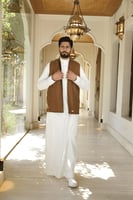 سديري رسمية كشمير فاخر لون جملي مبطن فرو بني دافئ