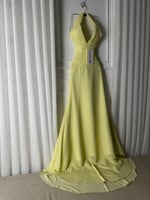 فستان كلاسيكي فخم