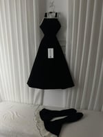 فستان اسود قصير