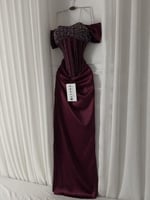 فستان عودي سهره مطرز