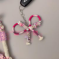 طقم تعليقة مراية سيارة وميدالية مفتاح