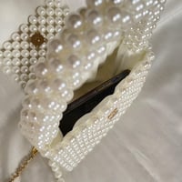 شنطة من اللؤلؤ مقاس وسط