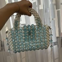 شنطة خرز ازرق ولؤلؤ 02