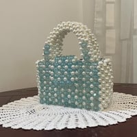 شنطة خرز ازرق ولؤلؤ 02