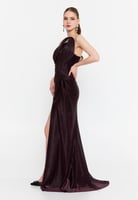 فستان طويل بدون أكمام، مصنوع من قماش لايكر الفاخر