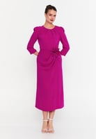 فستان سهرة متوسط الطول بتصميم ميدي ناعم ومريح