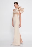 فستان سهرة ماكسي بكتف واحد