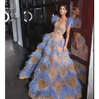 فستان سهره فاخر من الريش الرداء بدون اكمام بياقه م...