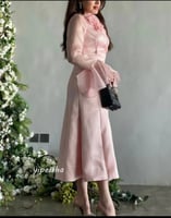 | فستان حفلة موسيقية من الساتان مع الزهور ، رقبة ح...