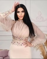 فساتين للحفلات الراقصة ذات أكمام طويلة مستقيمة ، و...