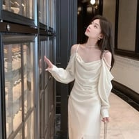 فستان بحمالة رقبة من الساتان على الكتف ، تنورة طوي...