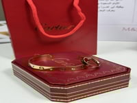 هدية نسائية نظارة وسوارة وخاتم كارتير