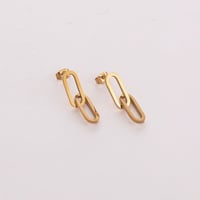 أقراط البيبر كليب | ذهبي