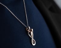 قلادة انفينتي