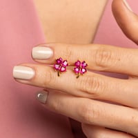 حلق أذن صغير - فضة عيار 925 مطلي ذهب - حلق وردة ال...