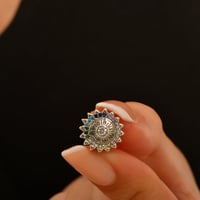 تعليقة الشرق