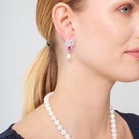 طقم احجار حمراء - طقم لؤلؤ طبيعي زراعي - فضة عيار...