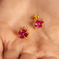 حلق أذن صغير - فضة عيار 925 مطلي ذهب - حلق وردة ال...