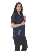 سديري مطرز بشعار وزارة الصحة للجنسين