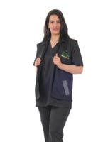 سديري مطرز بشعار وزارة الصحة للجنسين