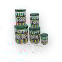 علب بلاستيك نقشة