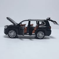 مجسم سيارة حديد تويوتا لاندكروزر موديل 2022 م/ 488...