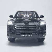 مجسم سيارة حديد تويوتا لاندكروزر موديل 2022 م/ 488...