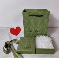 تعليقة سيارة حجر معطر من قوتشي