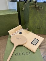 مراية قوتشي مع المحفظه والكيس