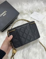 شنطة شانيل مع البوكس