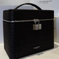 شنطة جفنشي كبيره